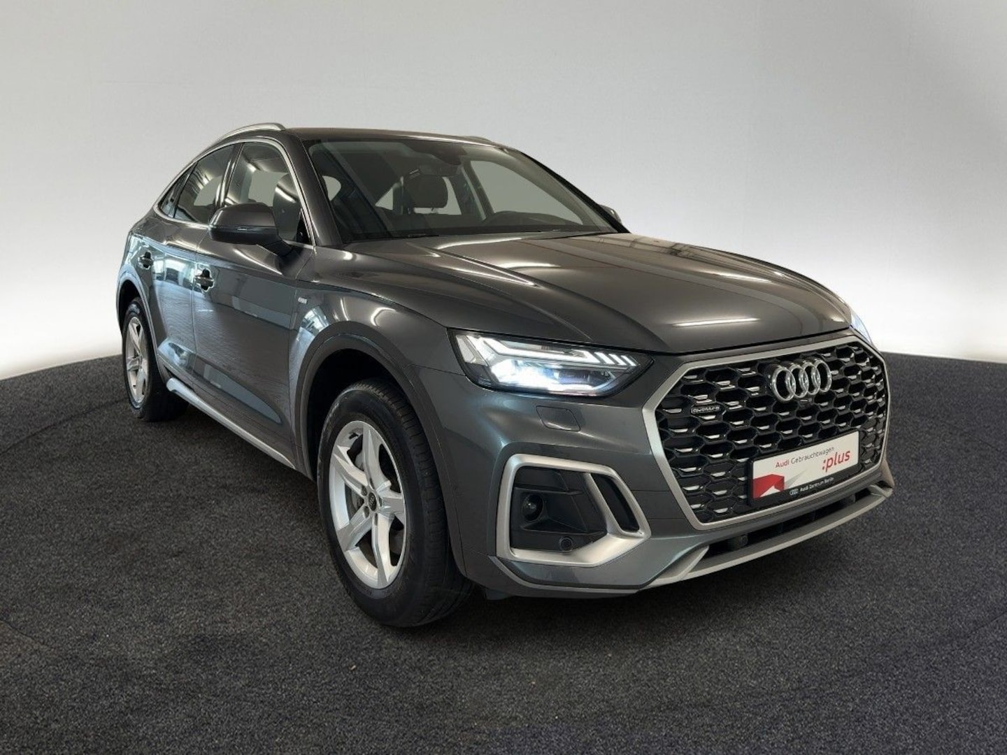 Bild über Audi Q5 Sportback TFSI e S line 55 TFSI e quattro S tronic - für weitere Informationen kontaktieren Sie den Audi Partner