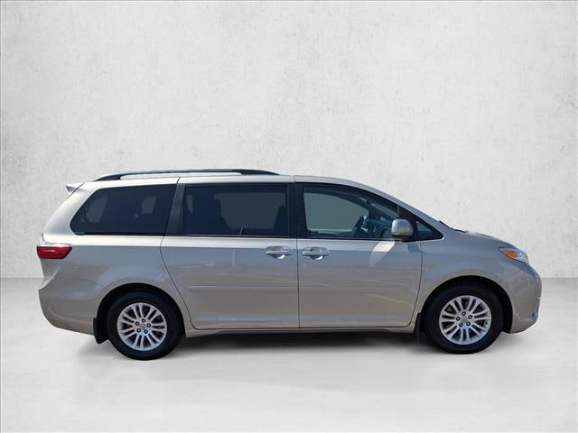2017 Toyota Sienna