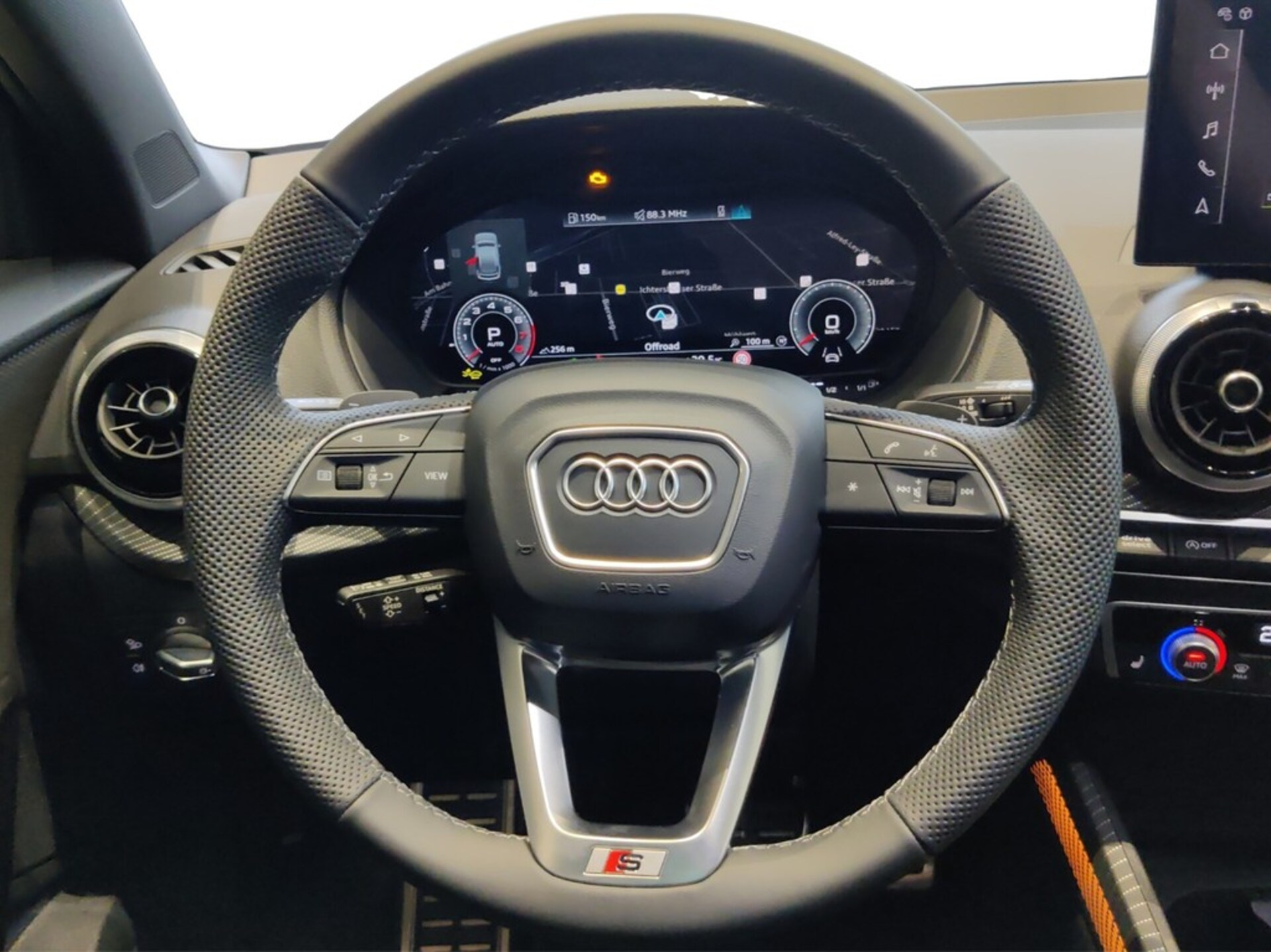 Audi Q2 S line