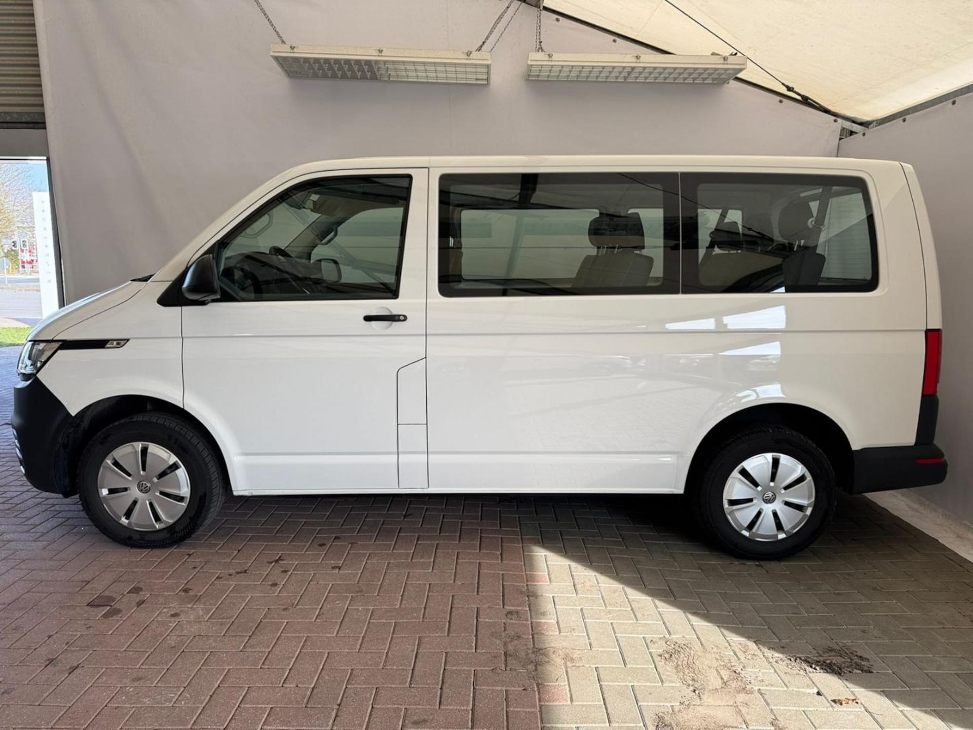 Volkswagen T6.1 Transporter Kombi kurzer Radstand