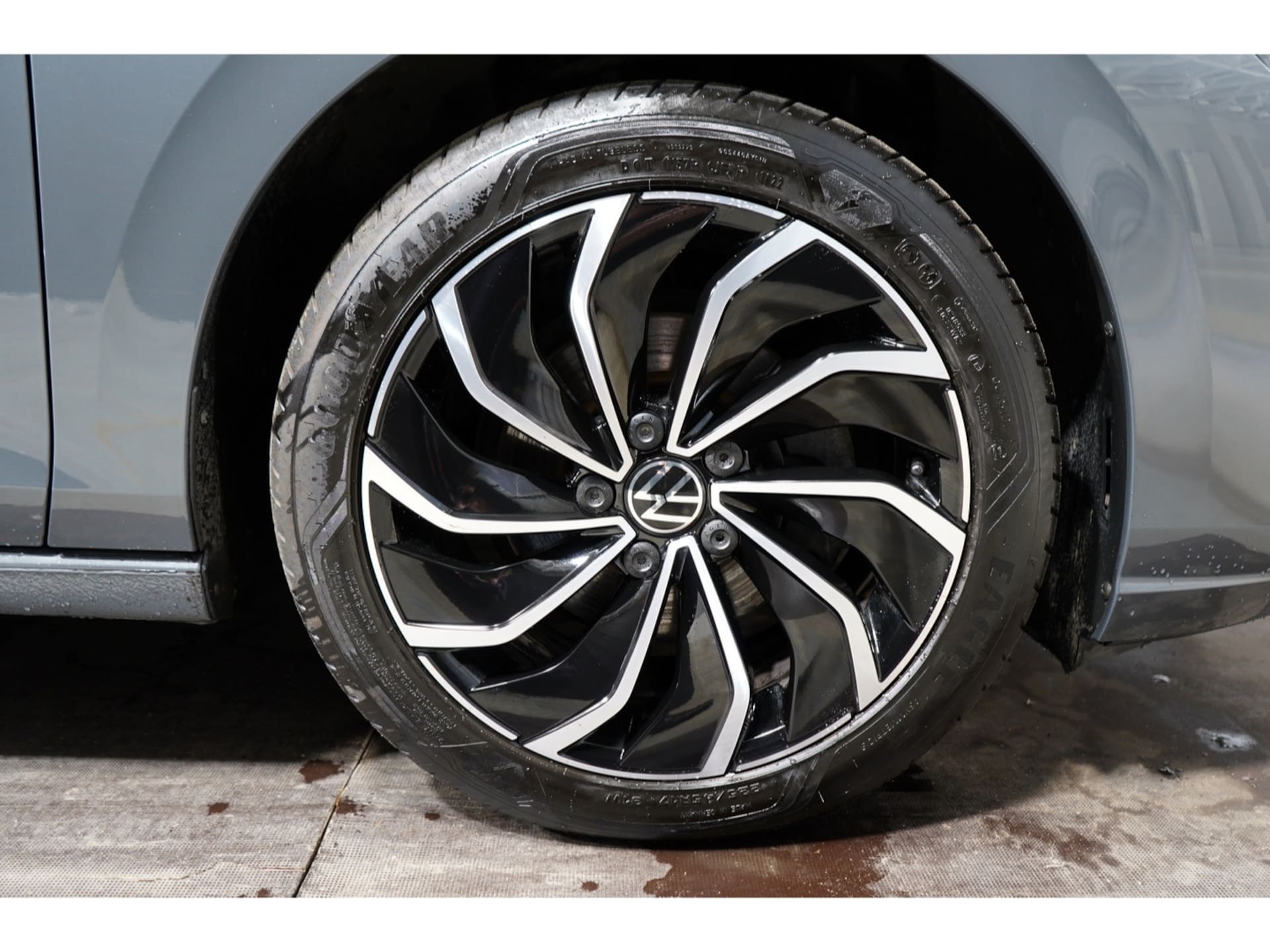 Volkswagen Golf Active