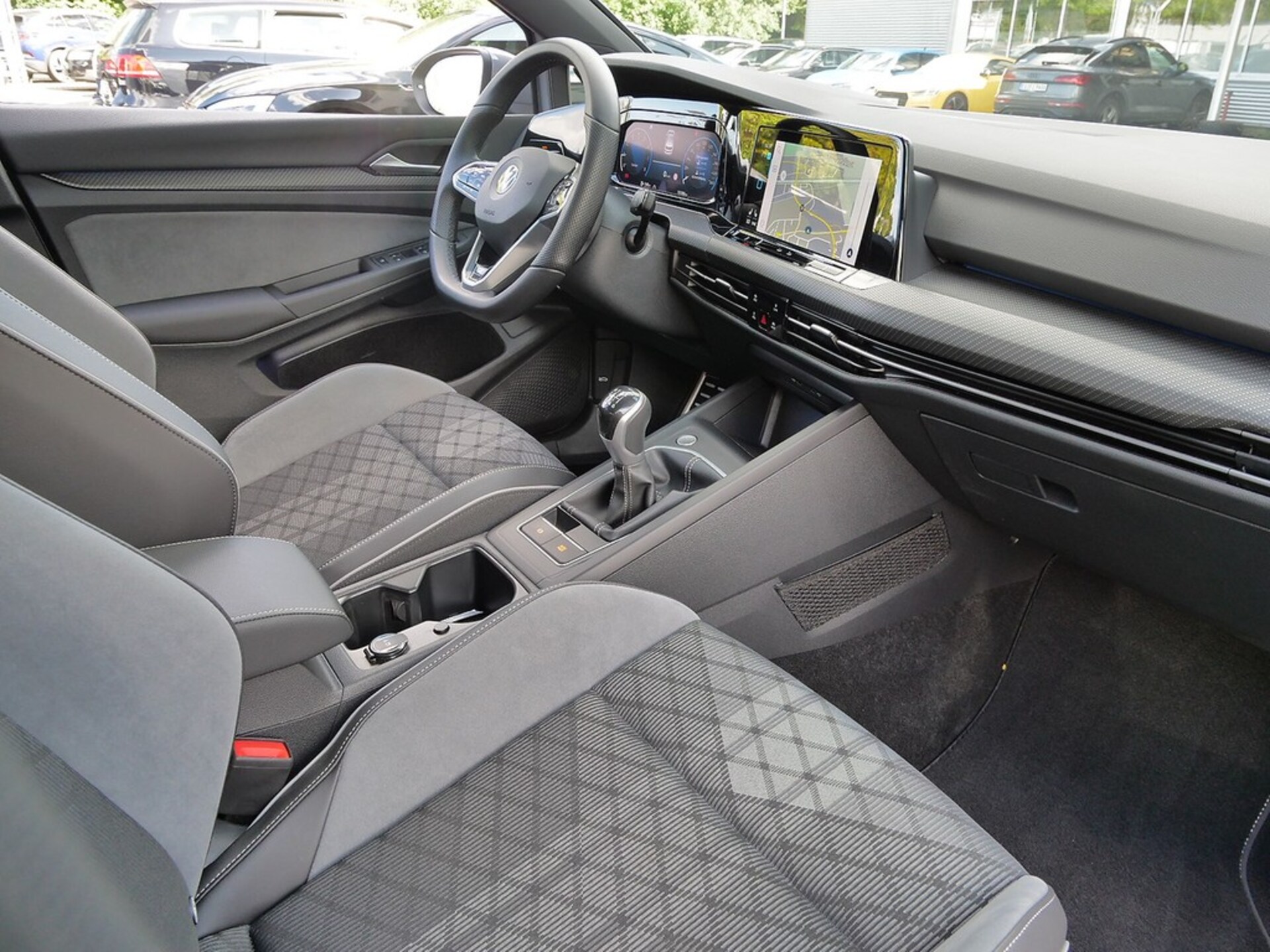 Volkswagen Golf R-Line