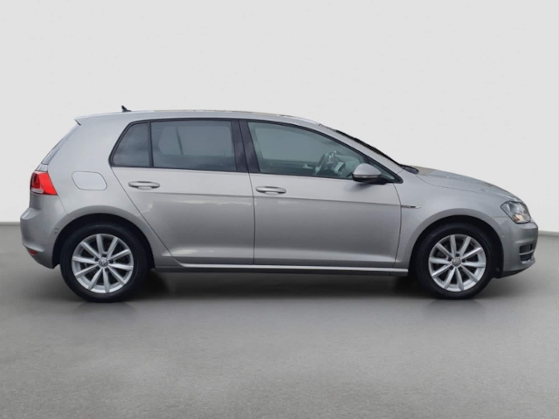Volkswagen Golf LOUNGE