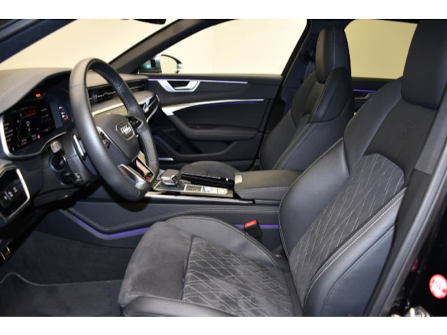 Bild über Audi S6 Avant TDI quattro tiptronic - für weitere Informationen kontaktieren Sie den Audi Partner