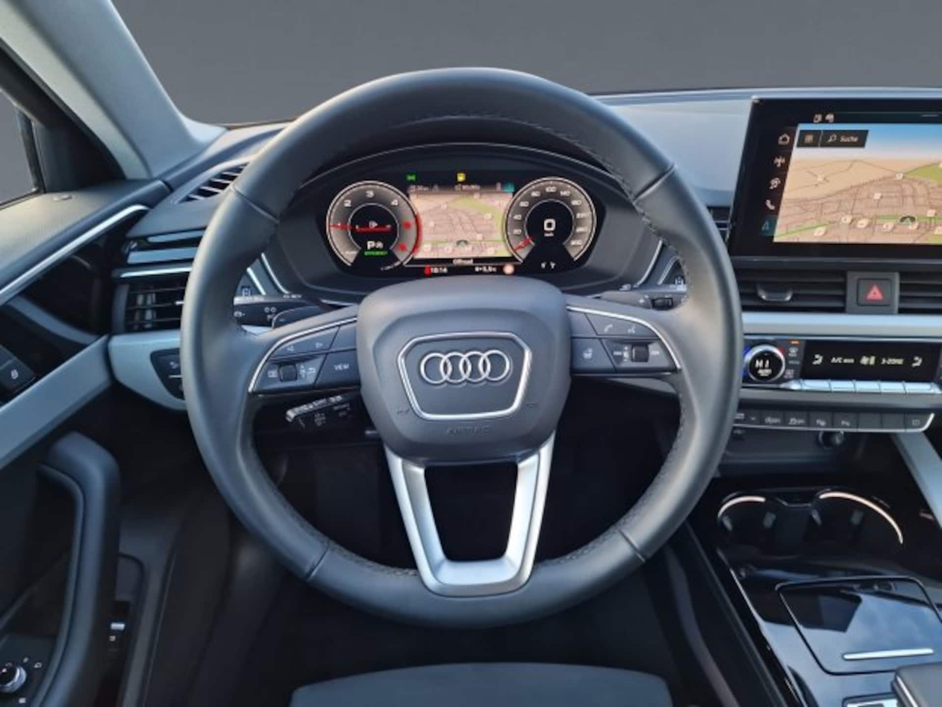 Audi A4 Avant S line