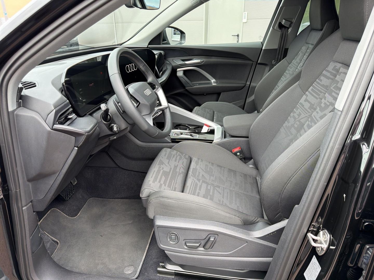 Bild über Audi Q5 SUV TDI quattro 150 kW S tronic - für weitere Informationen kontaktieren Sie den Audi Partner