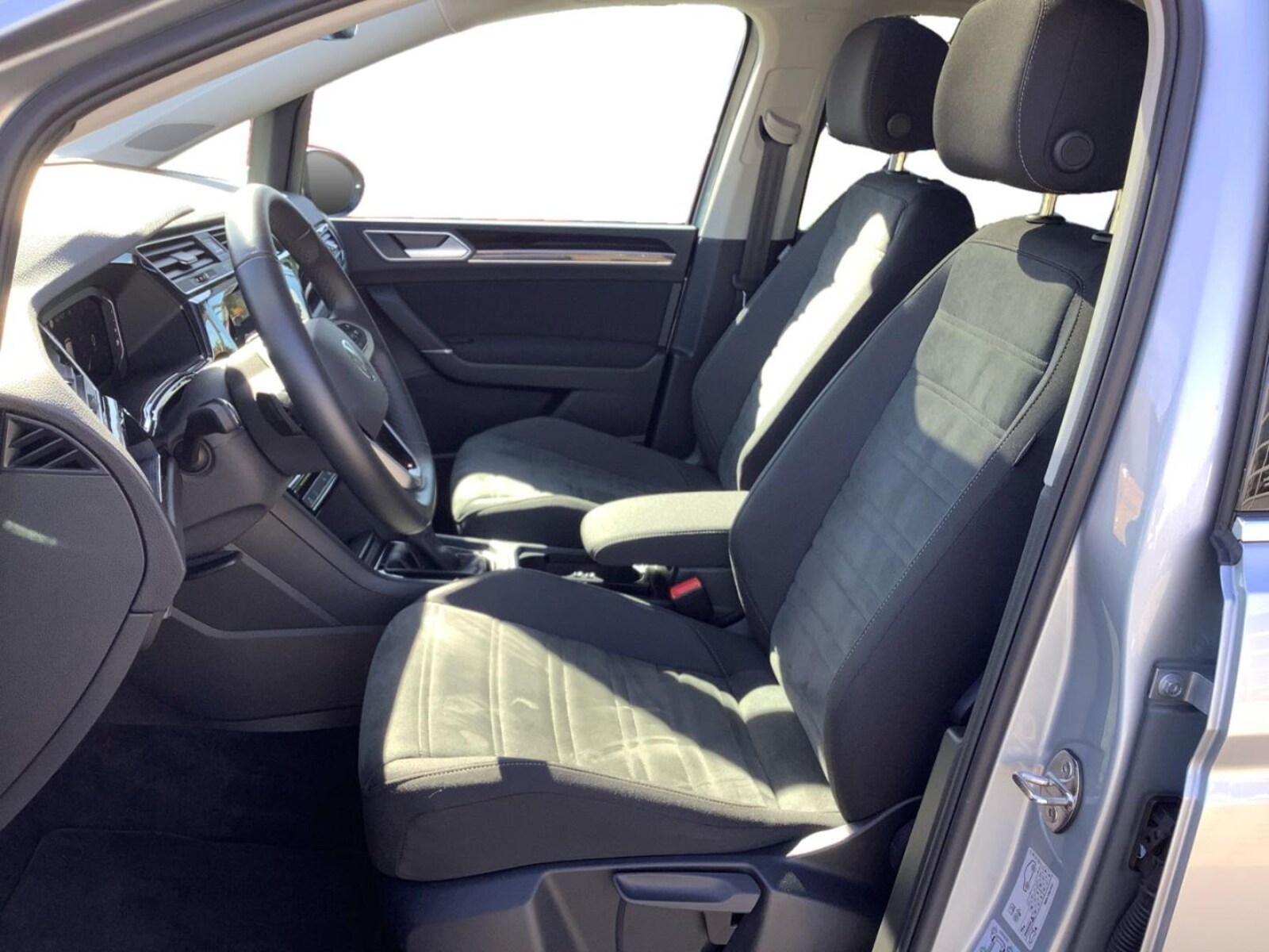 Volkswagen Touran – Bild 8