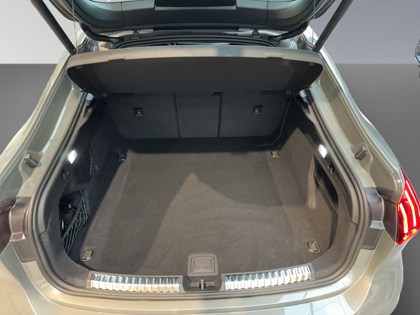 Bild über Audi A5 Limousine TFSI 110 kW S tronic - für weitere Informationen kontaktieren Sie den Audi Partner
