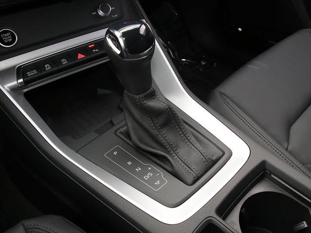 2025 AUDI Q3 - Image 22