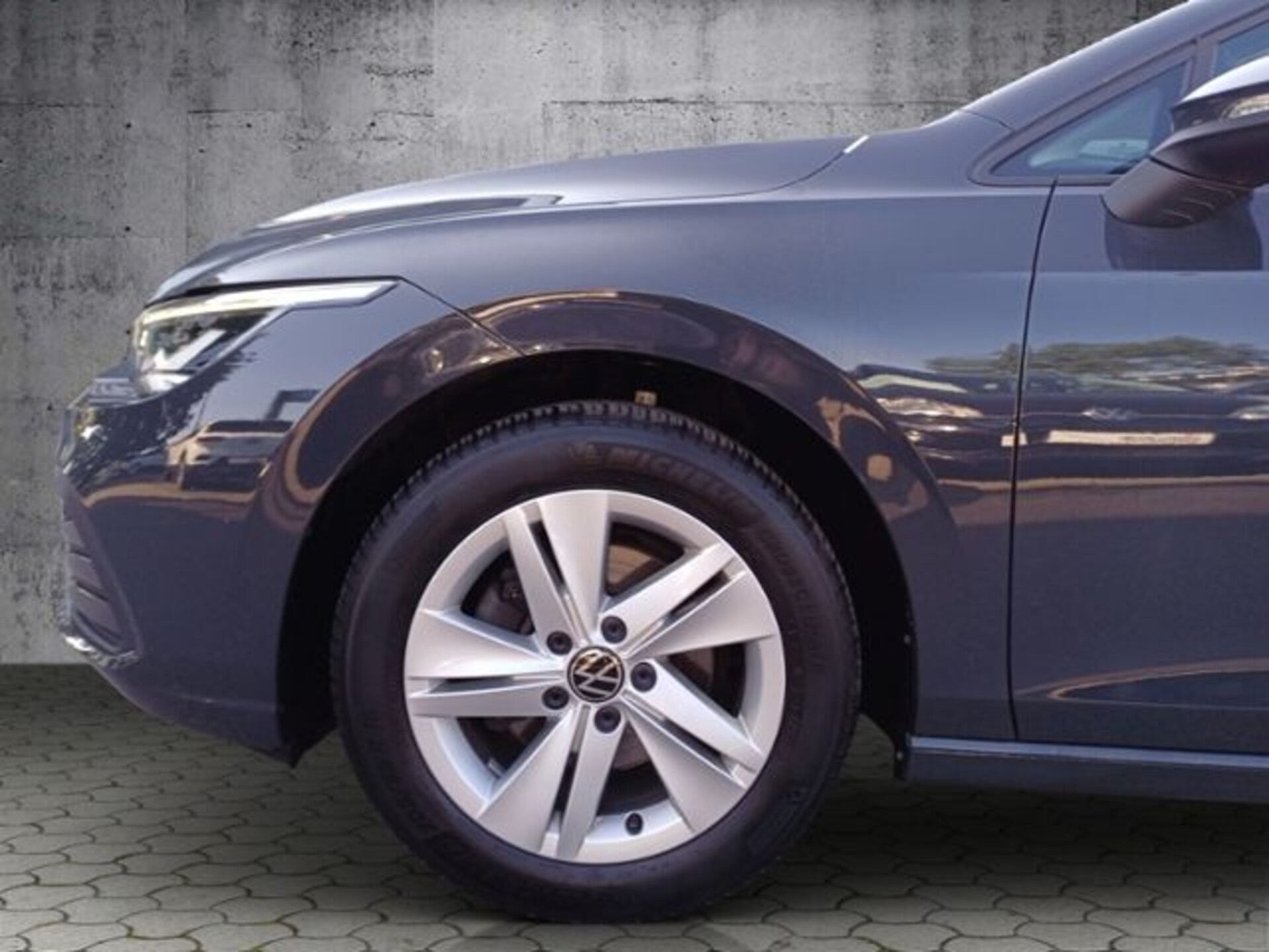 Volkswagen Golf Variant Life
