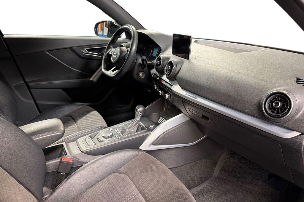 Bild som visar&nbsp;Audi Q2&nbsp;Q2 2.0 TFSI quattro sport 190 hk S tronic - för mer information kontakta din Audi Partner