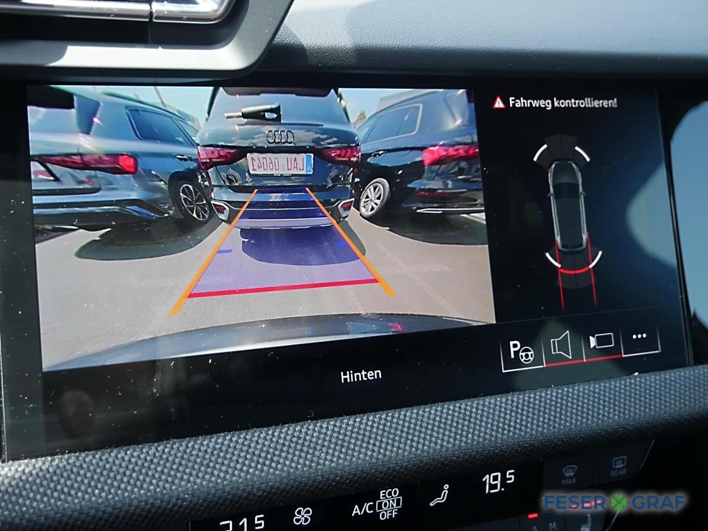 Bild über Audi S3 Sportback TFSI quattro S tronic - für weitere Informationen kontaktieren Sie den Audi Partner