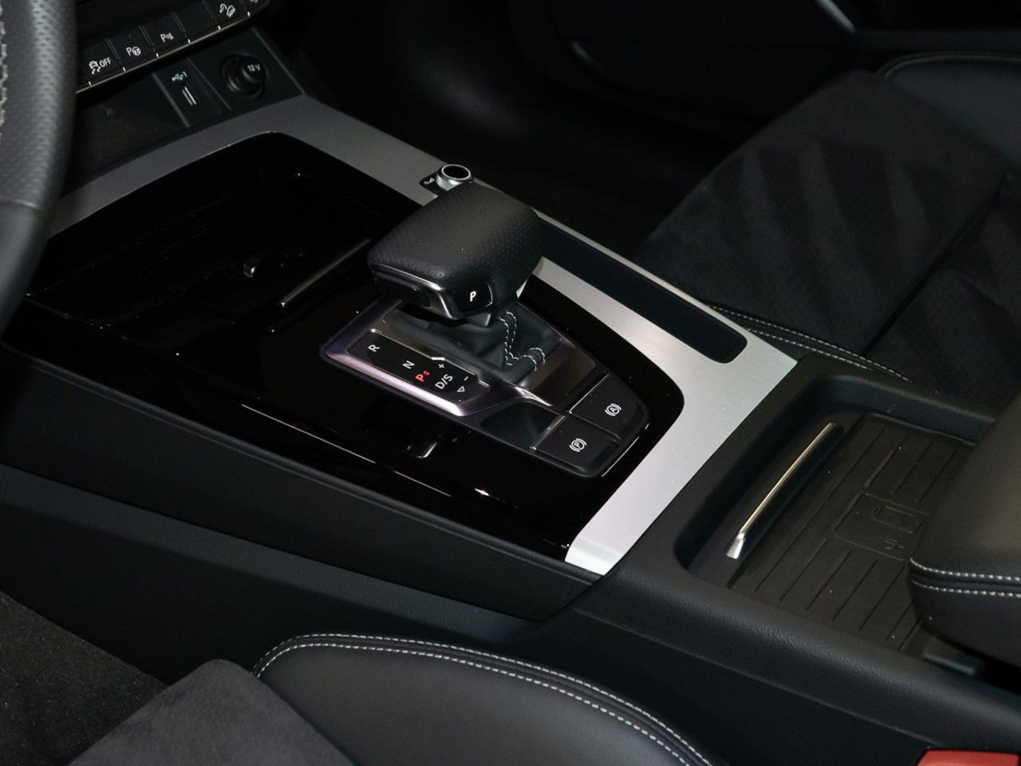 Bild über Audi Q5 TFSI e S line 50 TFSI e quattro S tronic - für weitere Informationen kontaktieren Sie den Audi Partner