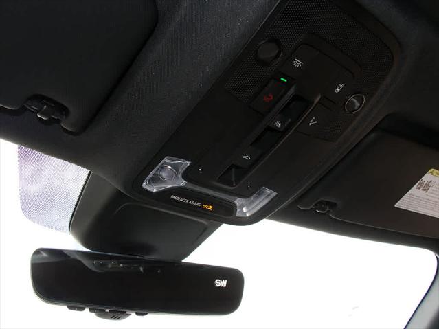 2025 AUDI Q3 - Image 23