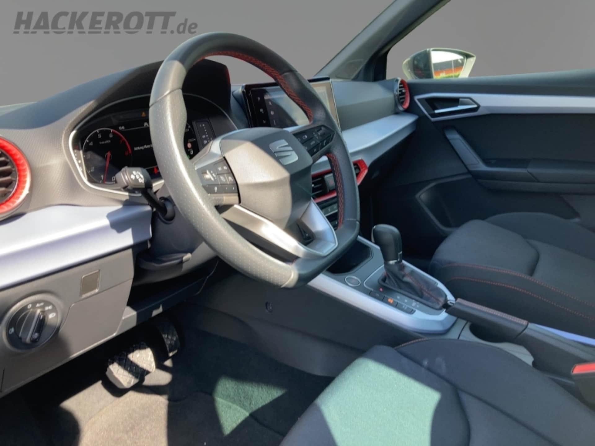 SEAT Arona FR