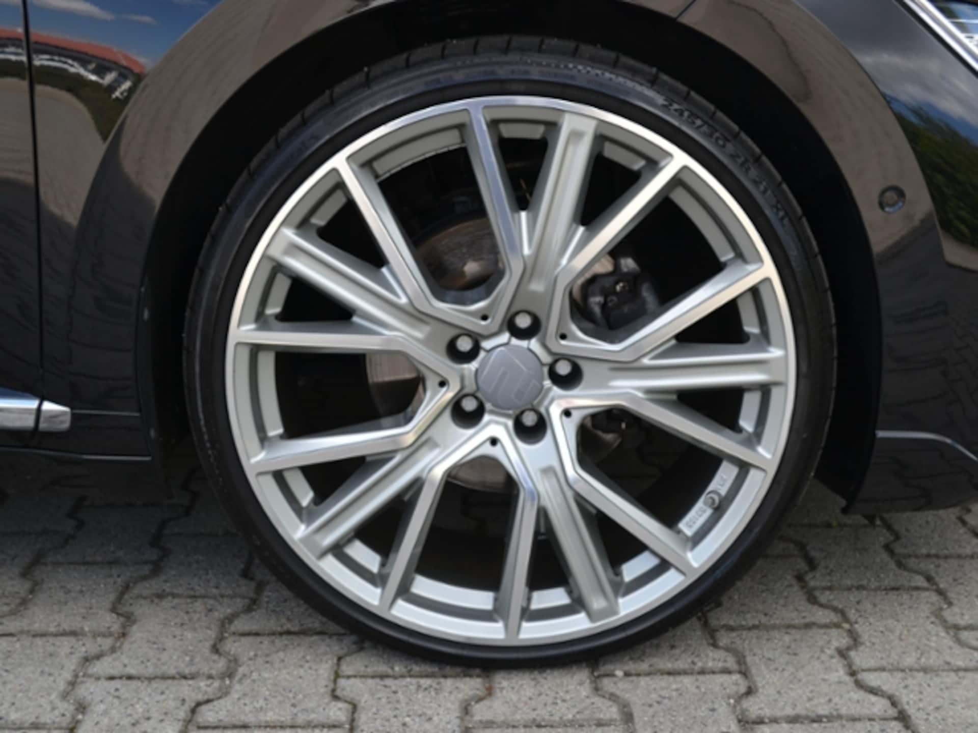 Volkswagen Arteon R-Line