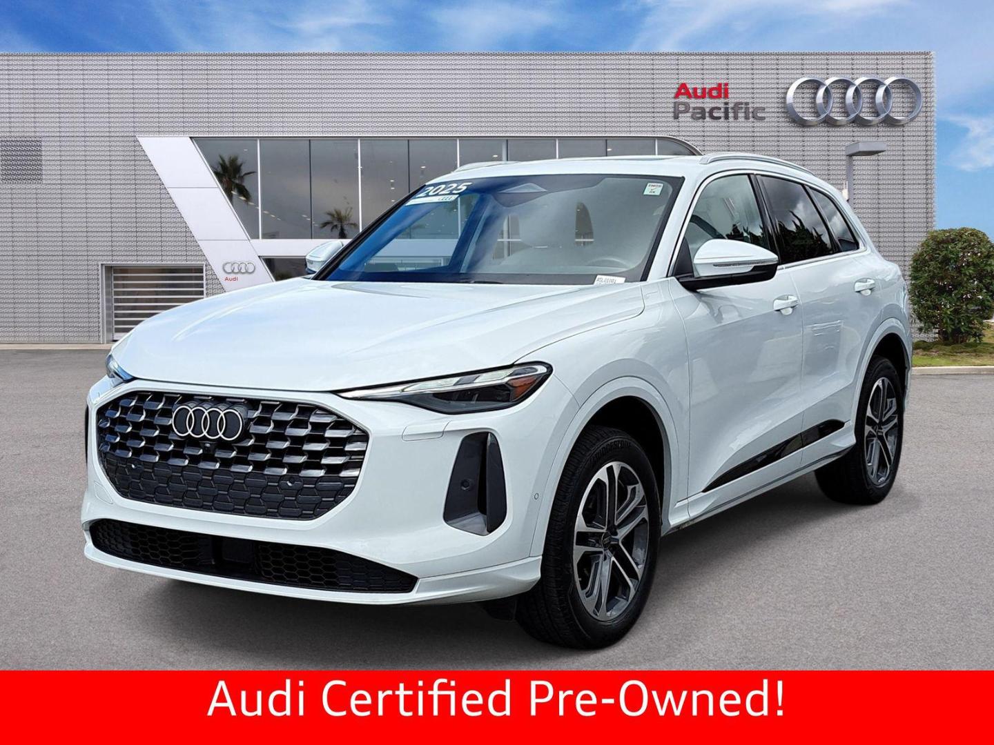 2025 Audi Q5 40 Premium's photo