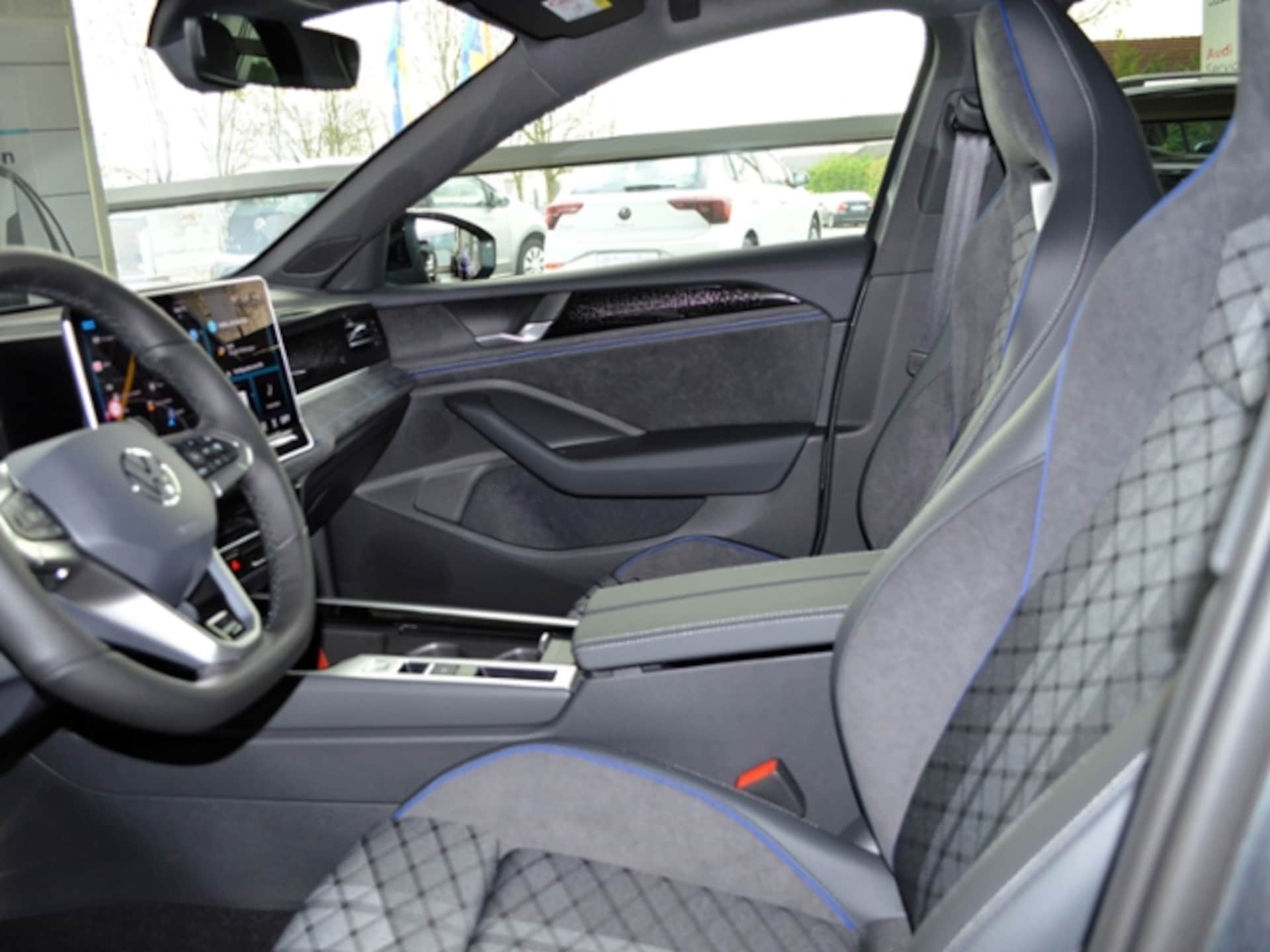Volkswagen Passat R-Line