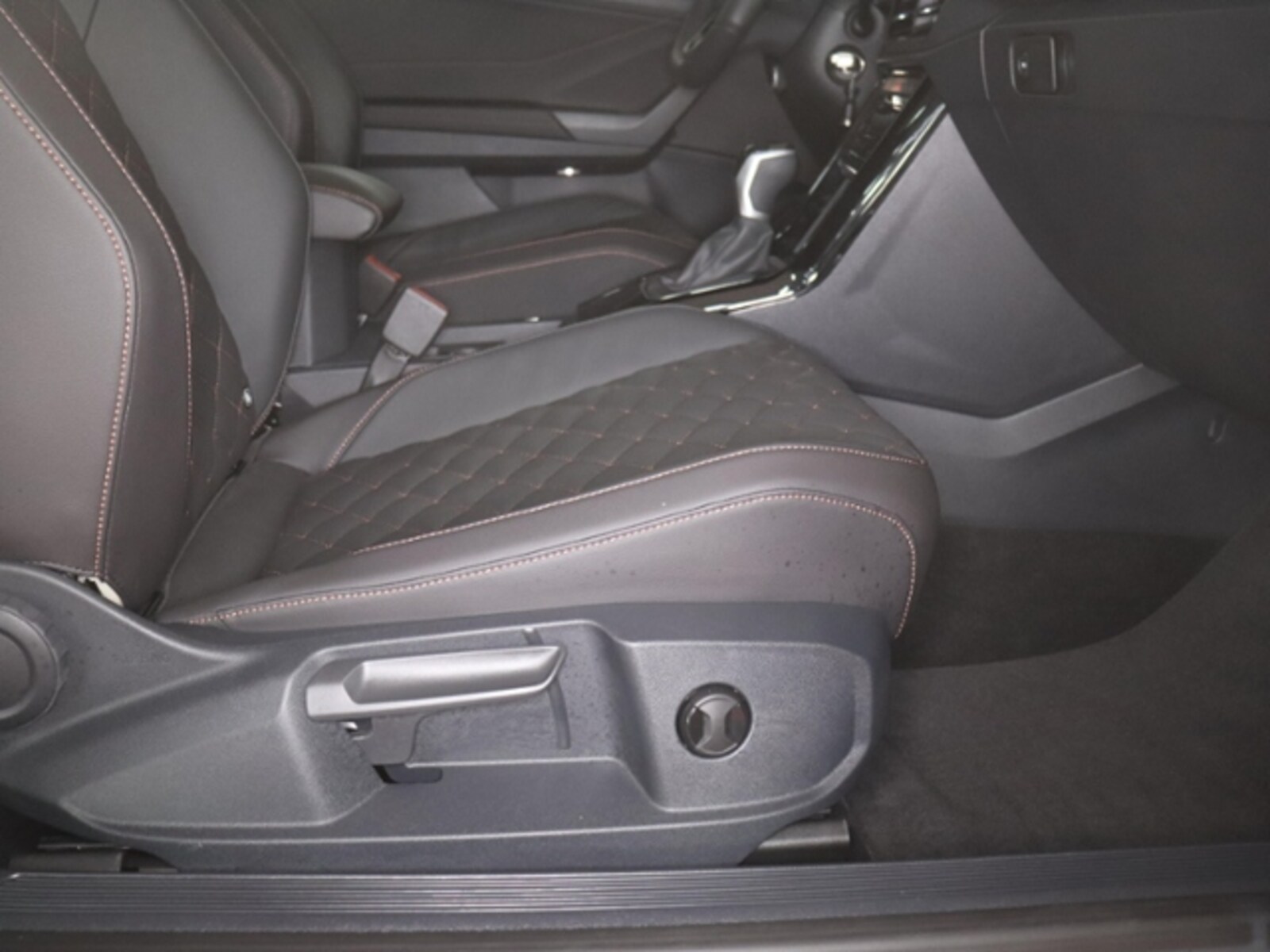 Volkswagen T-Roc Cabriolet – Bild 11