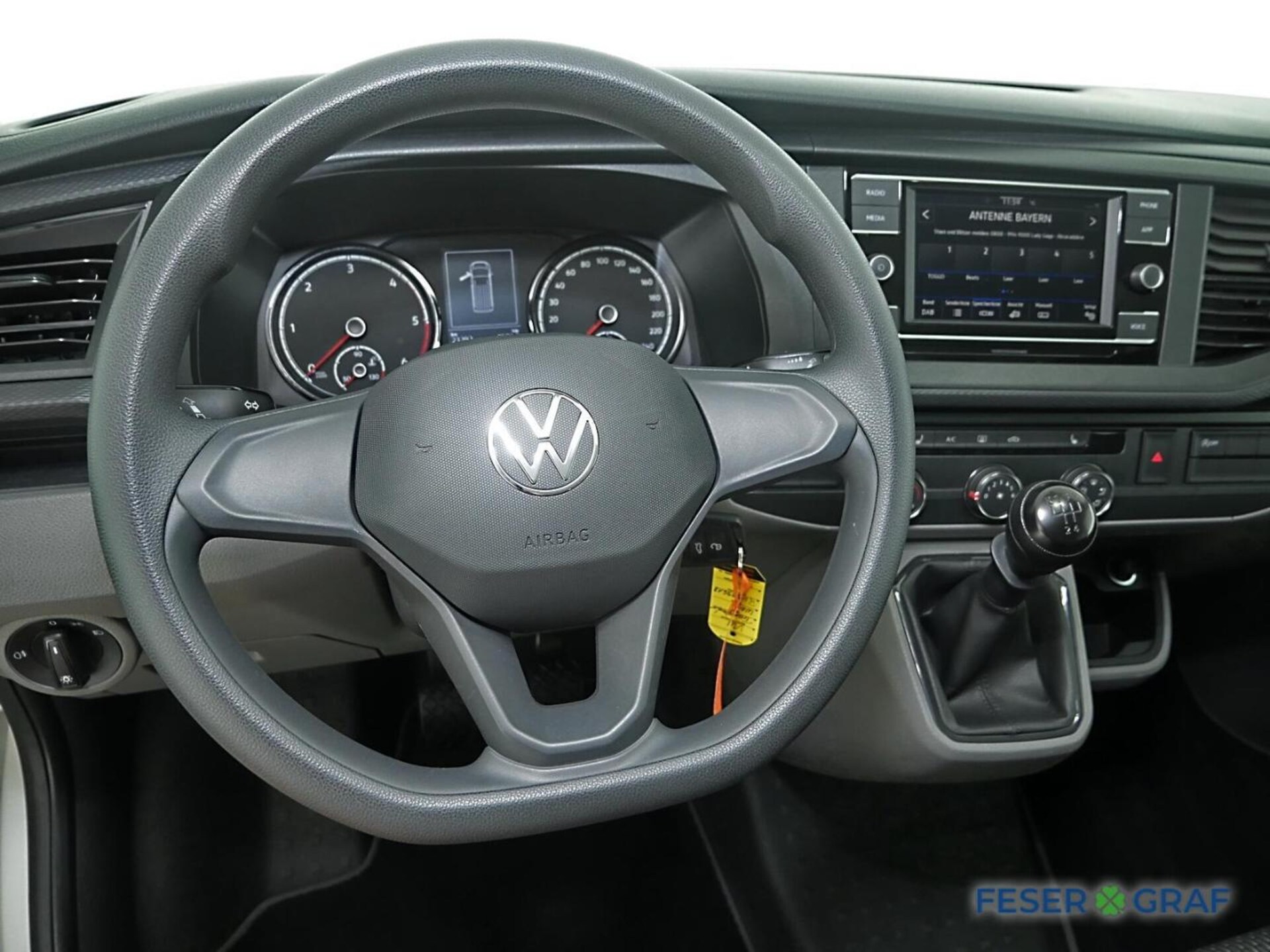 Volkswagen T6.1 Transporter Kombi kurzer Radstand