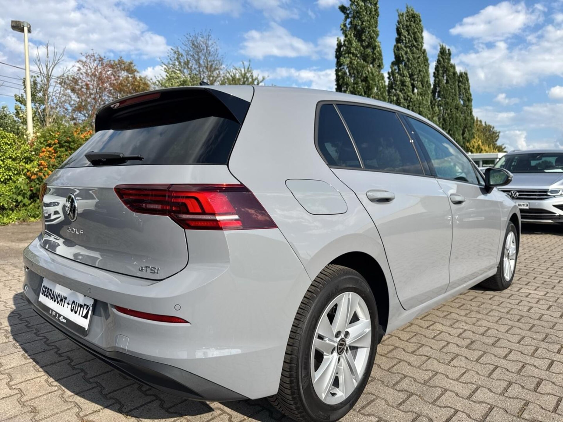 Volkswagen Golf Life