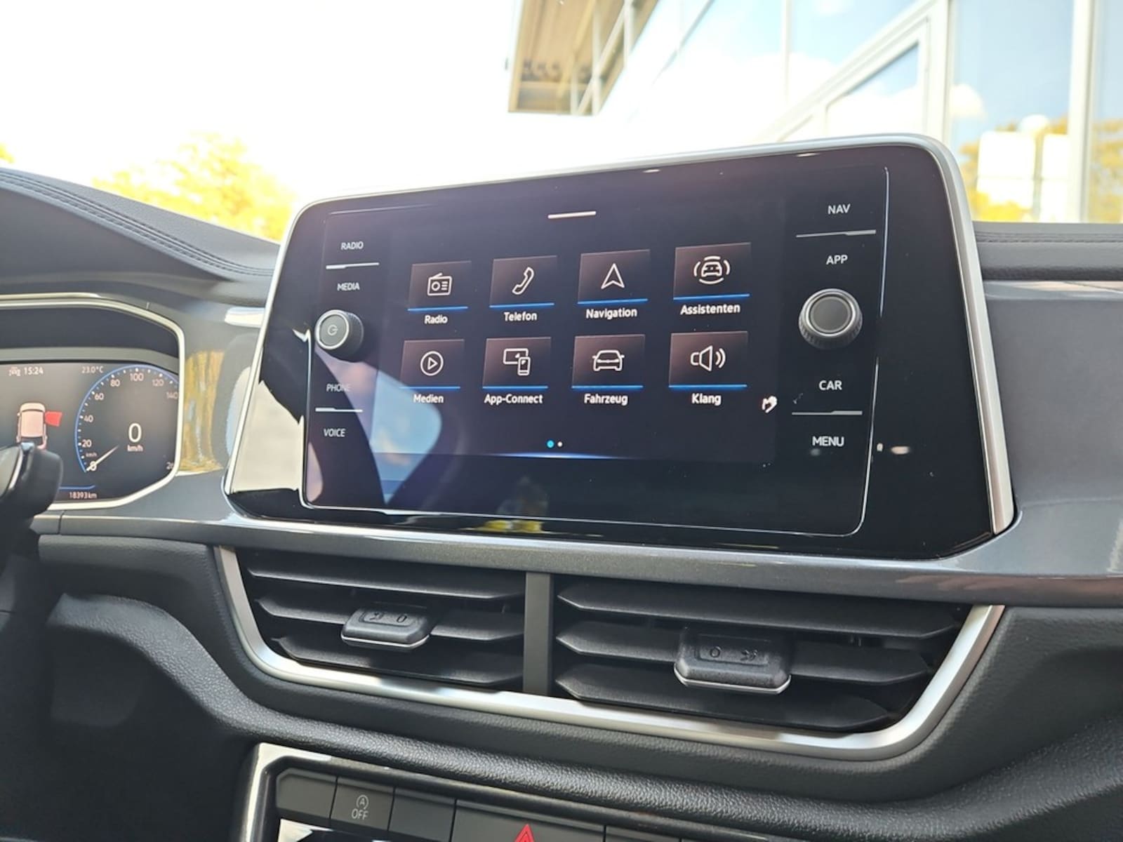 Volkswagen T-Roc – Bild 12