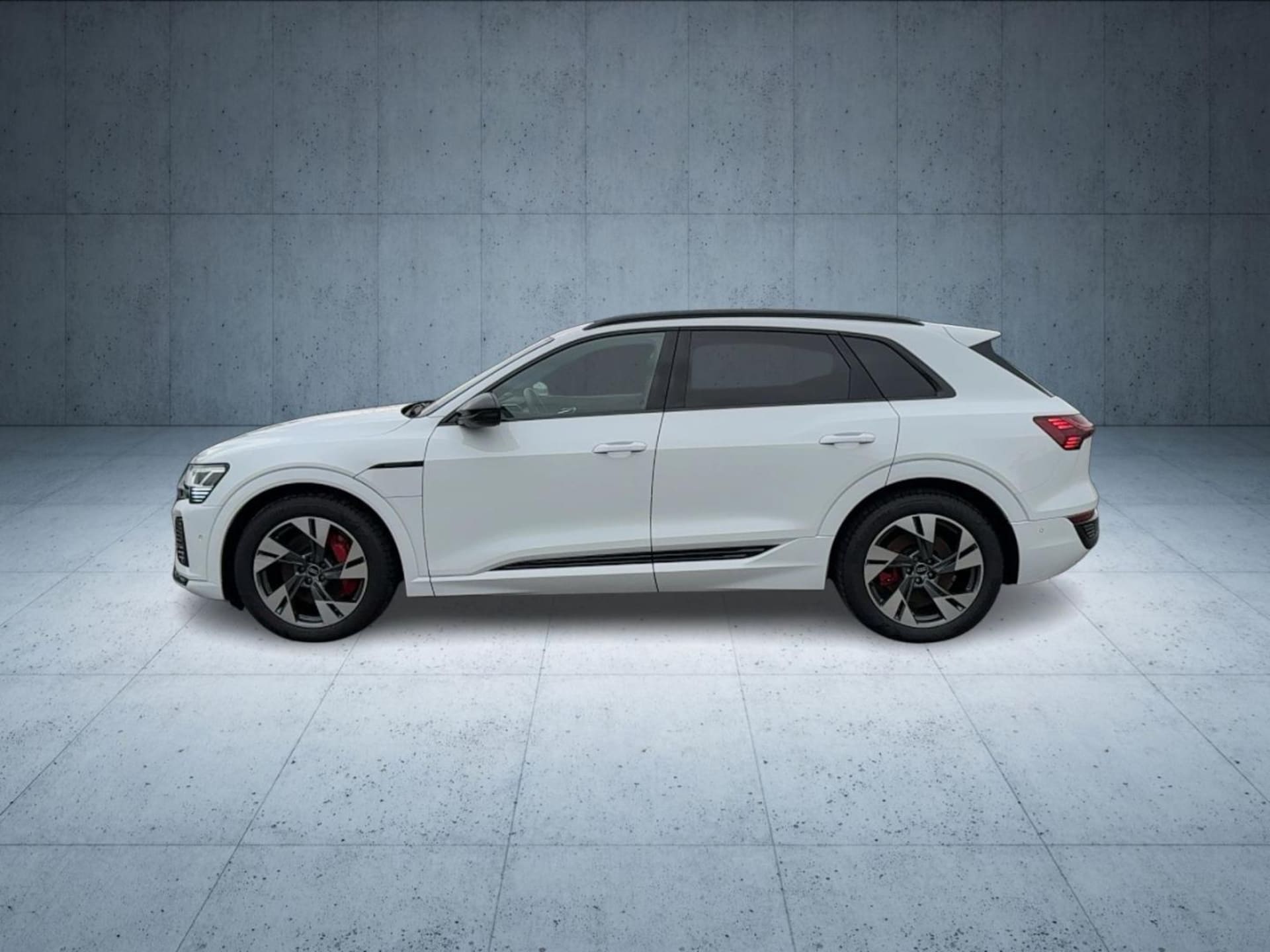 Audi Q8 e-tron S line