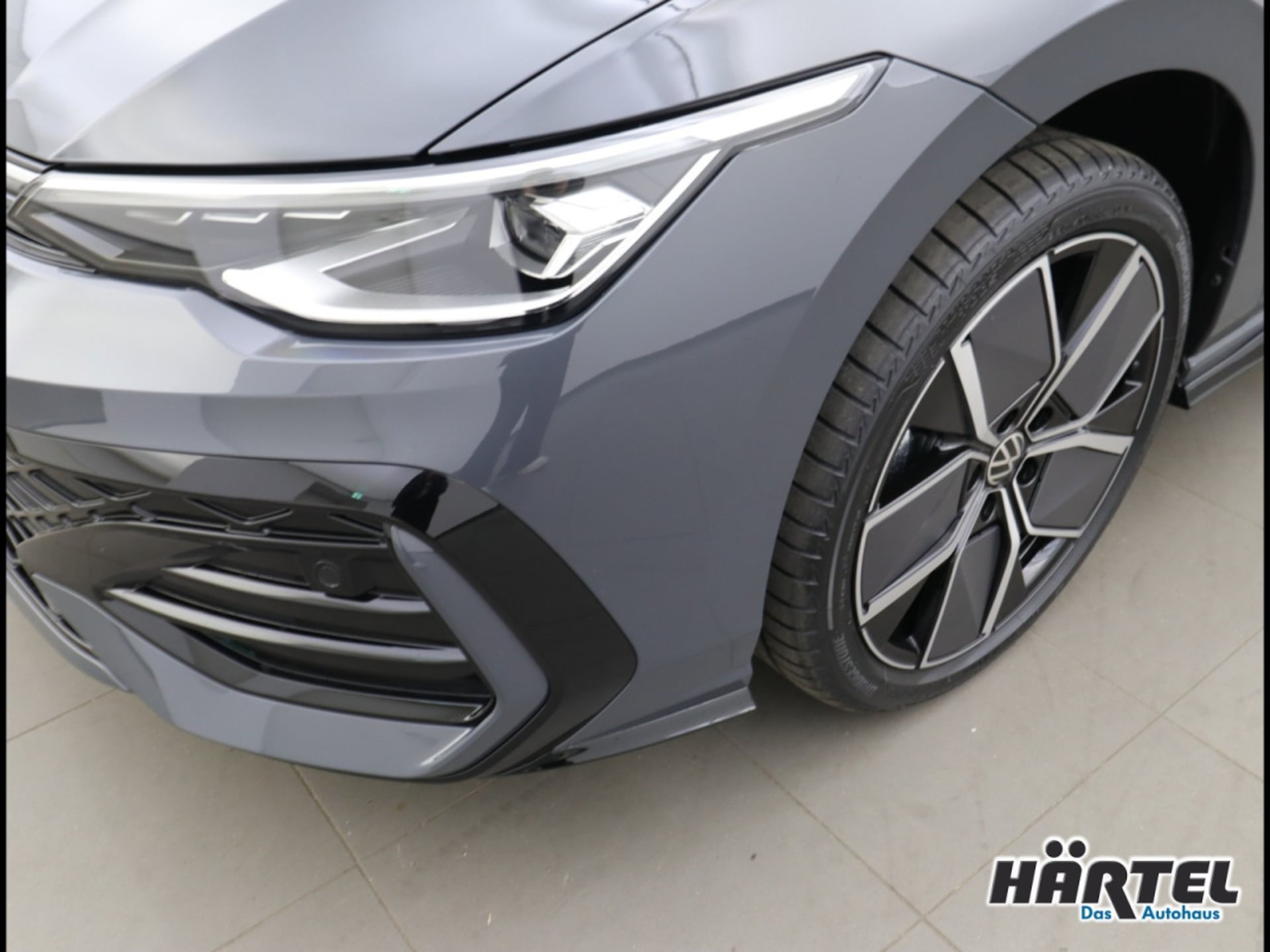 Volkswagen Golf R-Line
