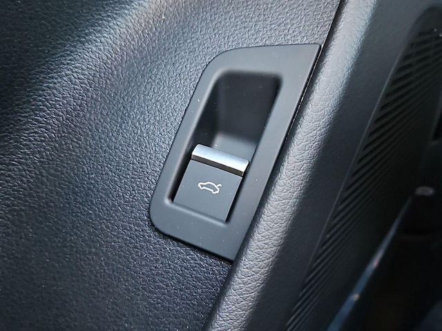 2026 Audi Q8 Premium Plus - Photo 17