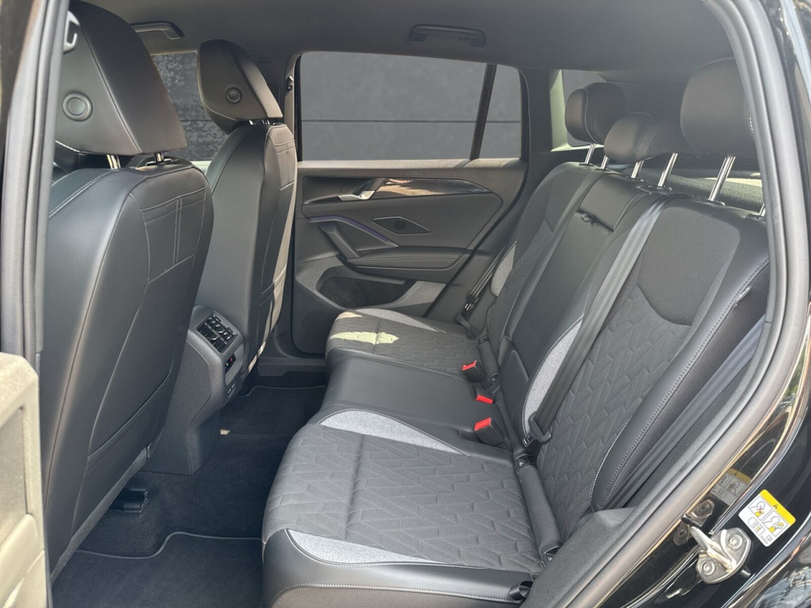 Volkswagen Tiguan – Bild 10