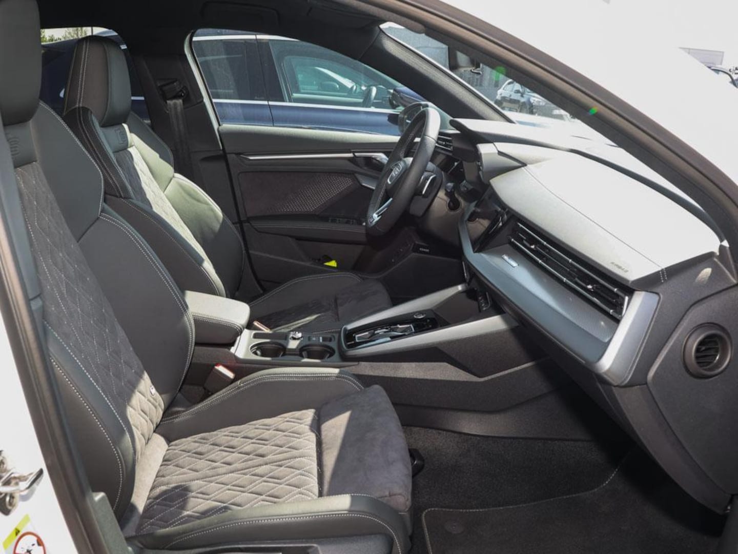 Bild über Audi A3 Sportback TFSI e TFSI e 200 kW S tronic - für weitere Informationen kontaktieren Sie den Audi Partner