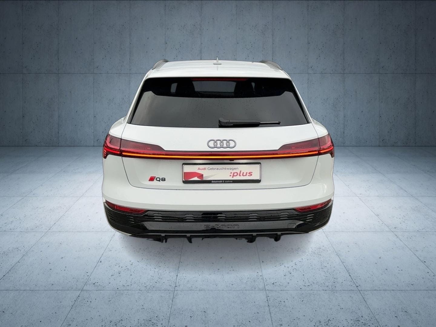 Bild über Audi Q8 e-tron S line 50 e-tron quattro - für weitere Informationen kontaktieren Sie den Audi Partner