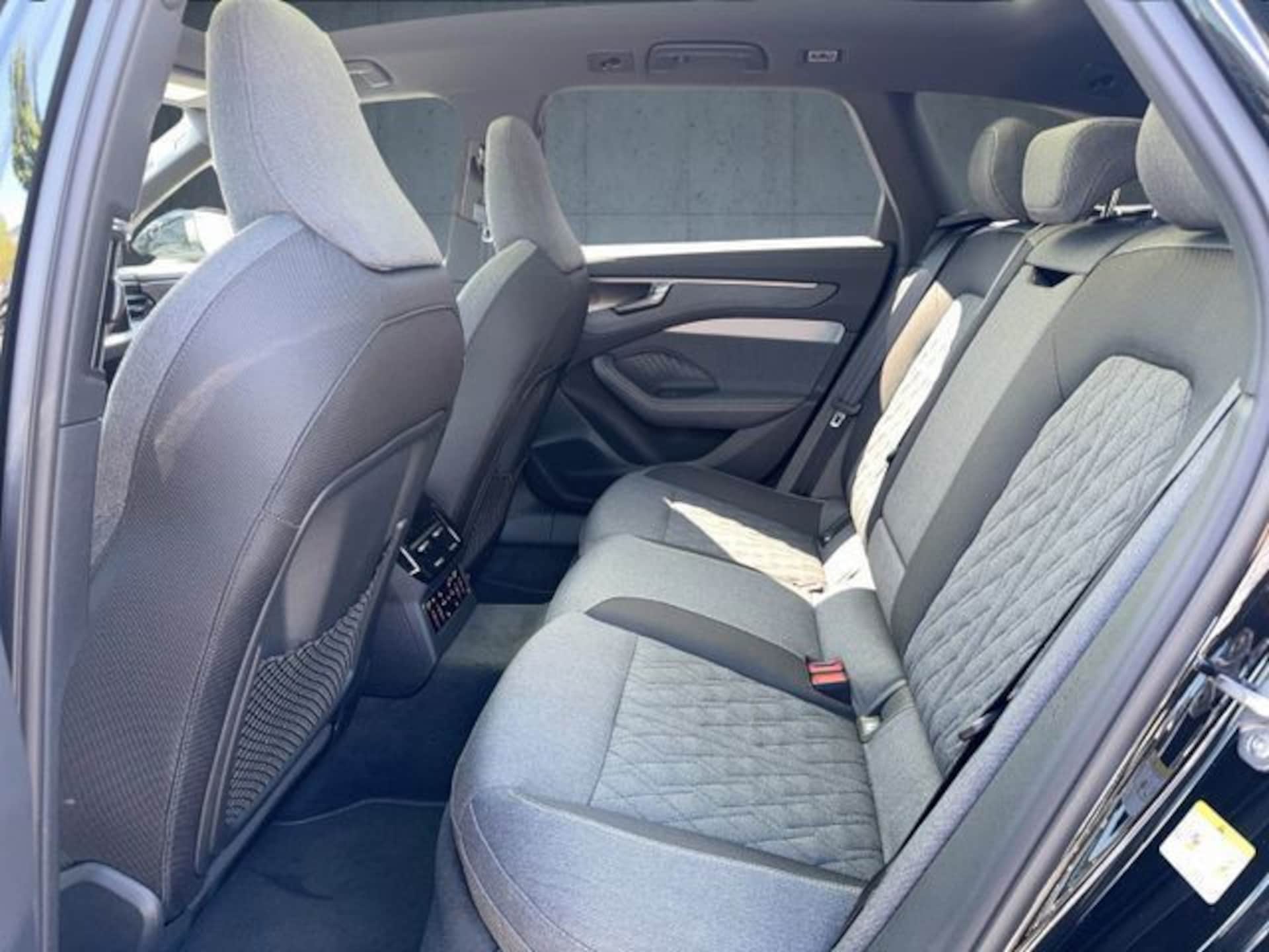 Audi A6 Avant edition one