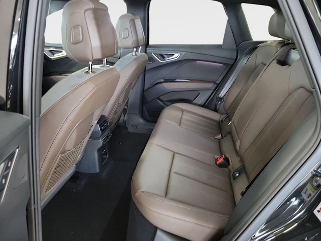 2026 Audi Q4 e-tron Premium Plus - Photo 19
