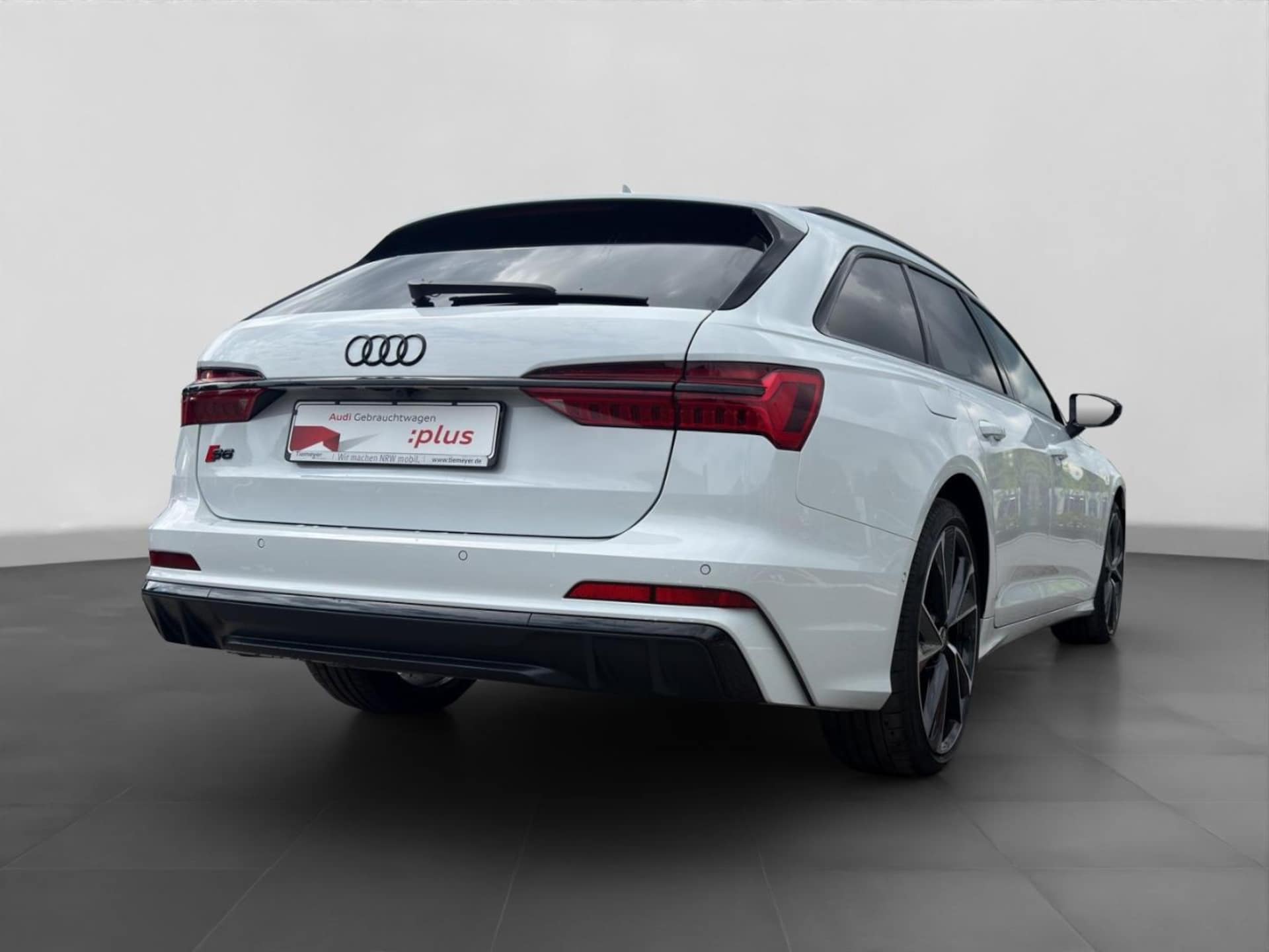 Audi S6 Avant