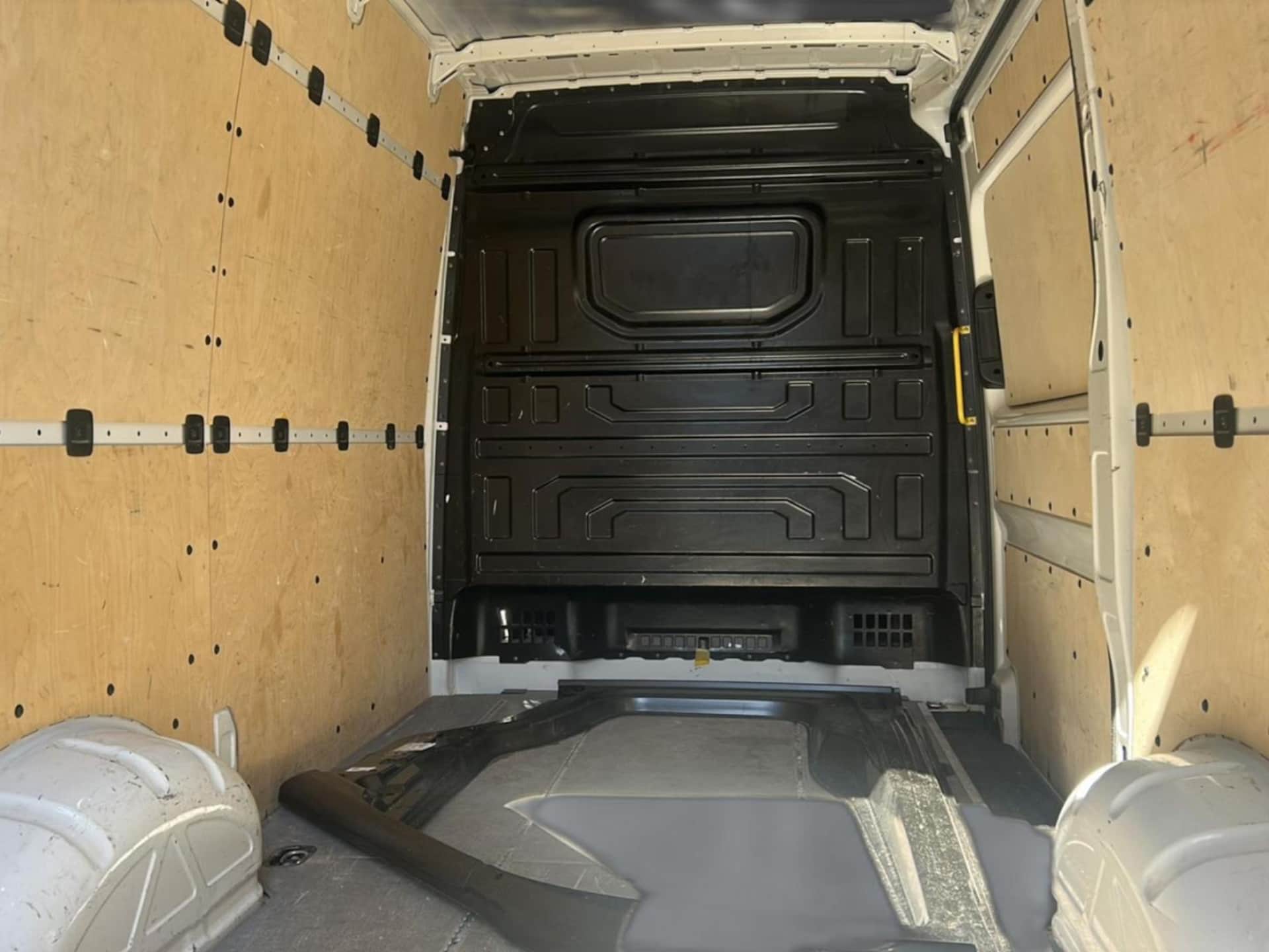 Volkswagen Crafter Kasten mittlerer Radstand