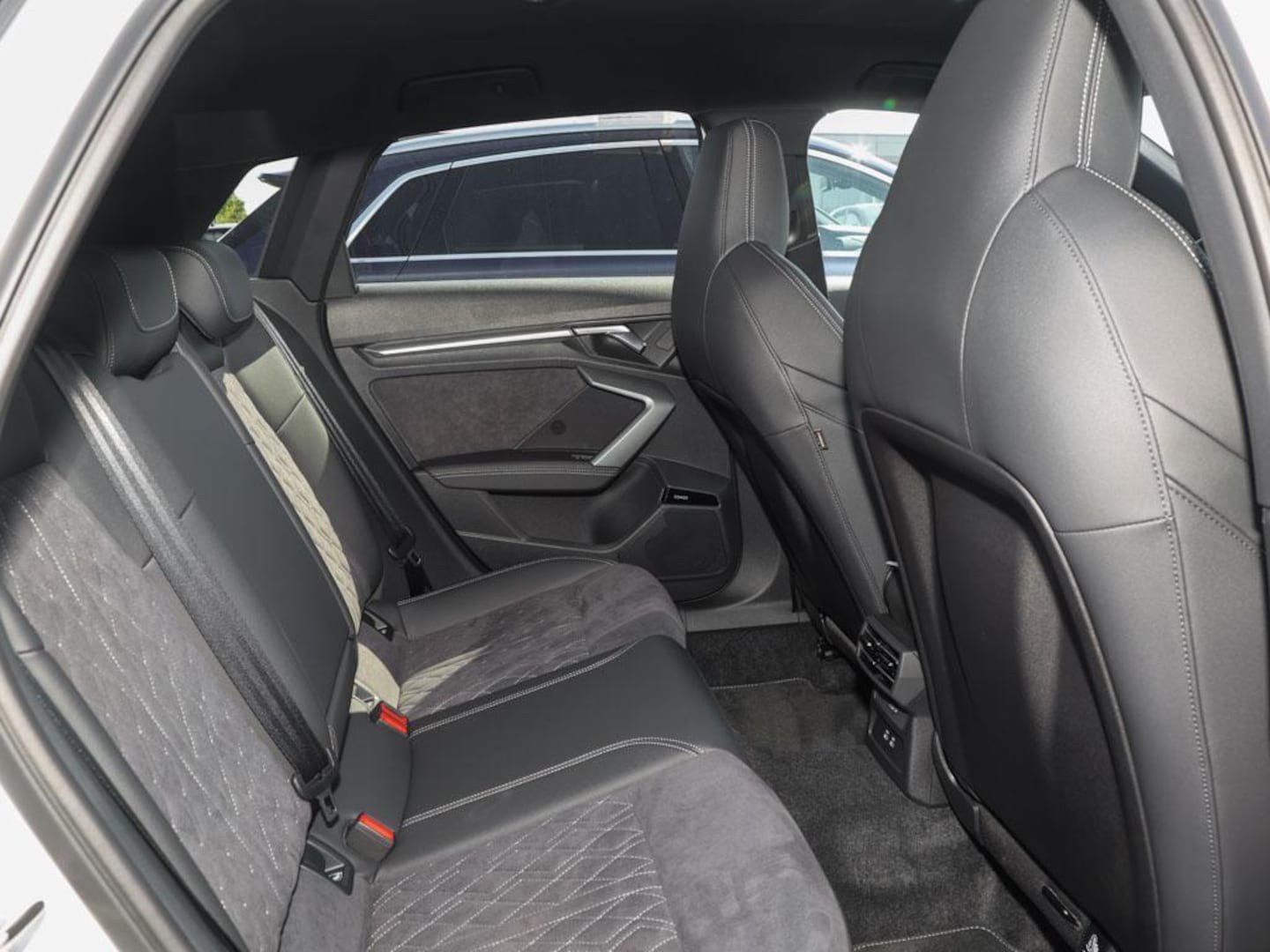 Bild über Audi A3 Sportback TFSI e TFSI e 200 kW S tronic - für weitere Informationen kontaktieren Sie den Audi Partner