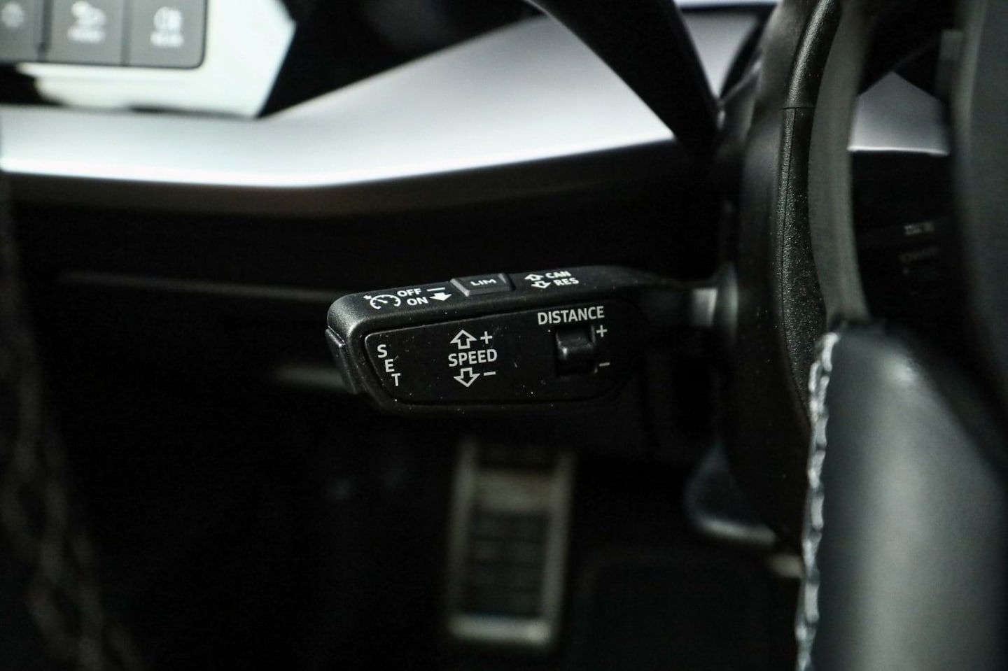 Bild über Audi S3 Sportback TFSI quattro S tronic - für weitere Informationen kontaktieren Sie den Audi Partner