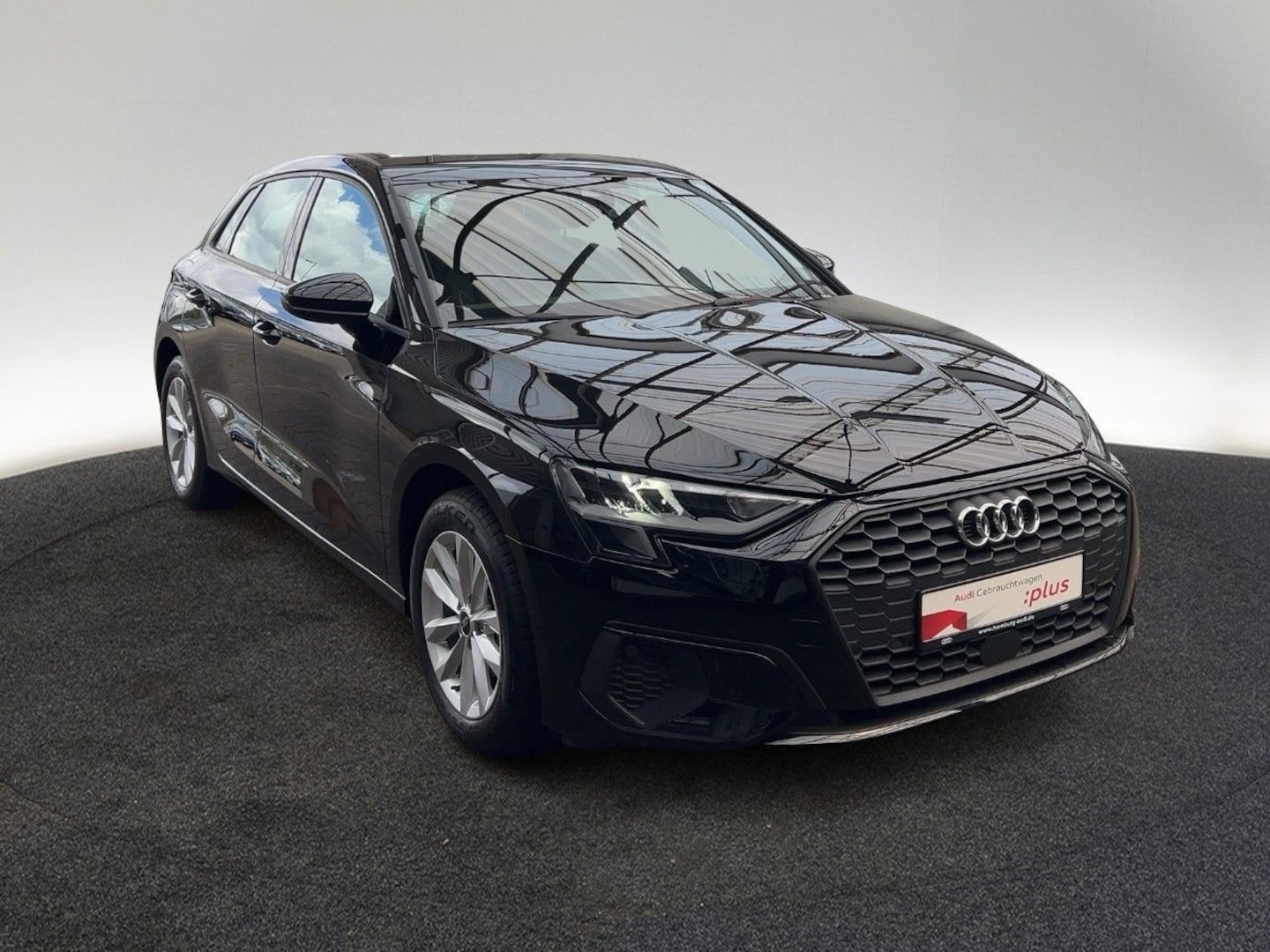 Bild über Audi A3 Sportback 35 TFSI S tronic - für weitere Informationen kontaktieren Sie den Audi Partner