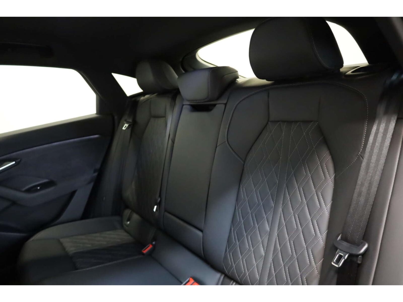 Audi Q6 Sportback e-tron – Bild 11