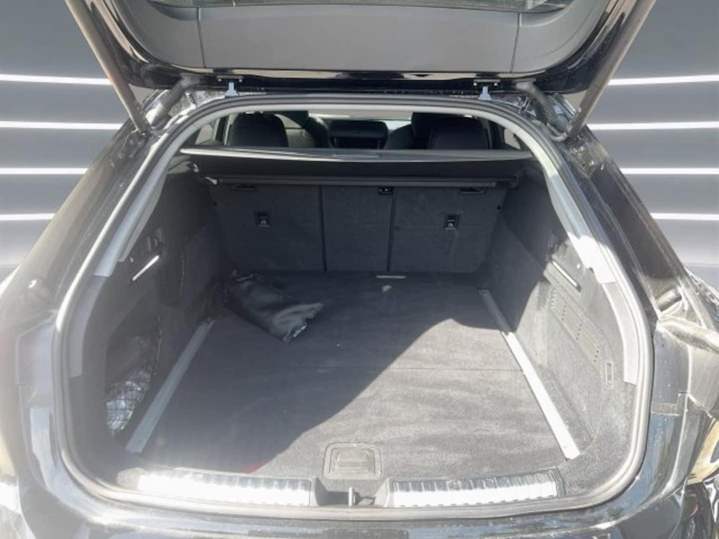 Bild über Audi A6 Avant TFSI quattro 270 kW S tronic - für weitere Informationen kontaktieren Sie den Audi Partner