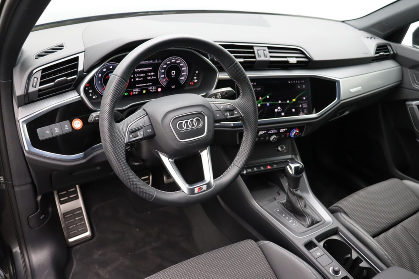 Audi Q3 – Bild 10