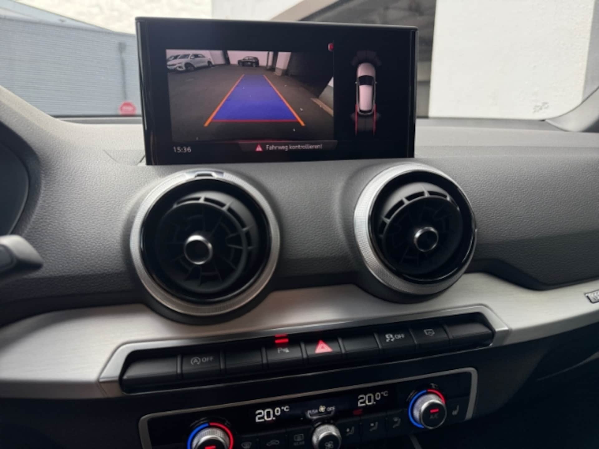 Audi Q2 S line