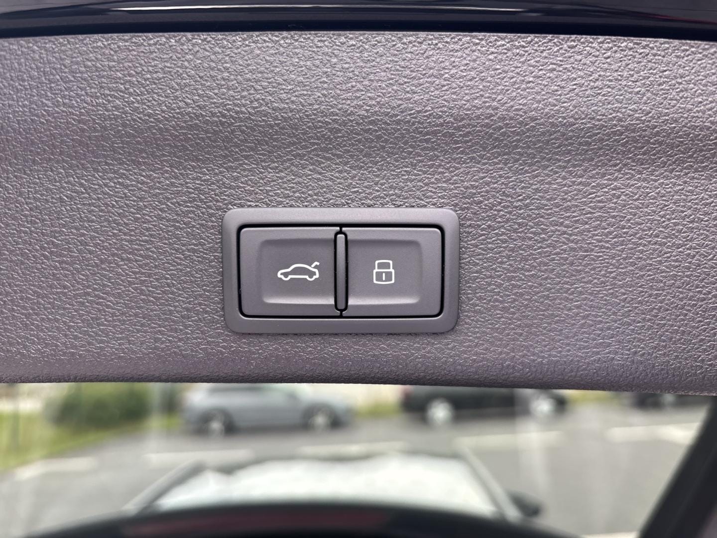 Bild über Audi S6 Avant TDI quattro tiptronic - für weitere Informationen kontaktieren Sie den Audi Partner