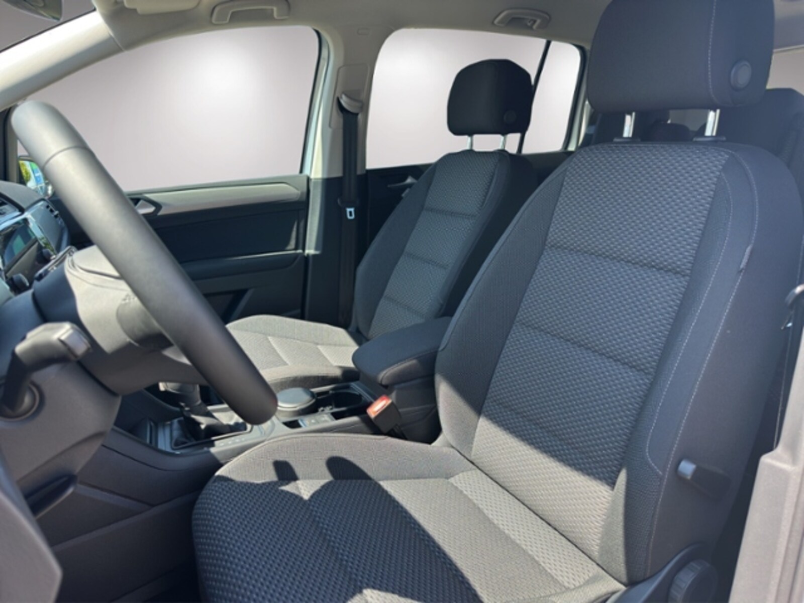 Volkswagen Touran – Bild 10