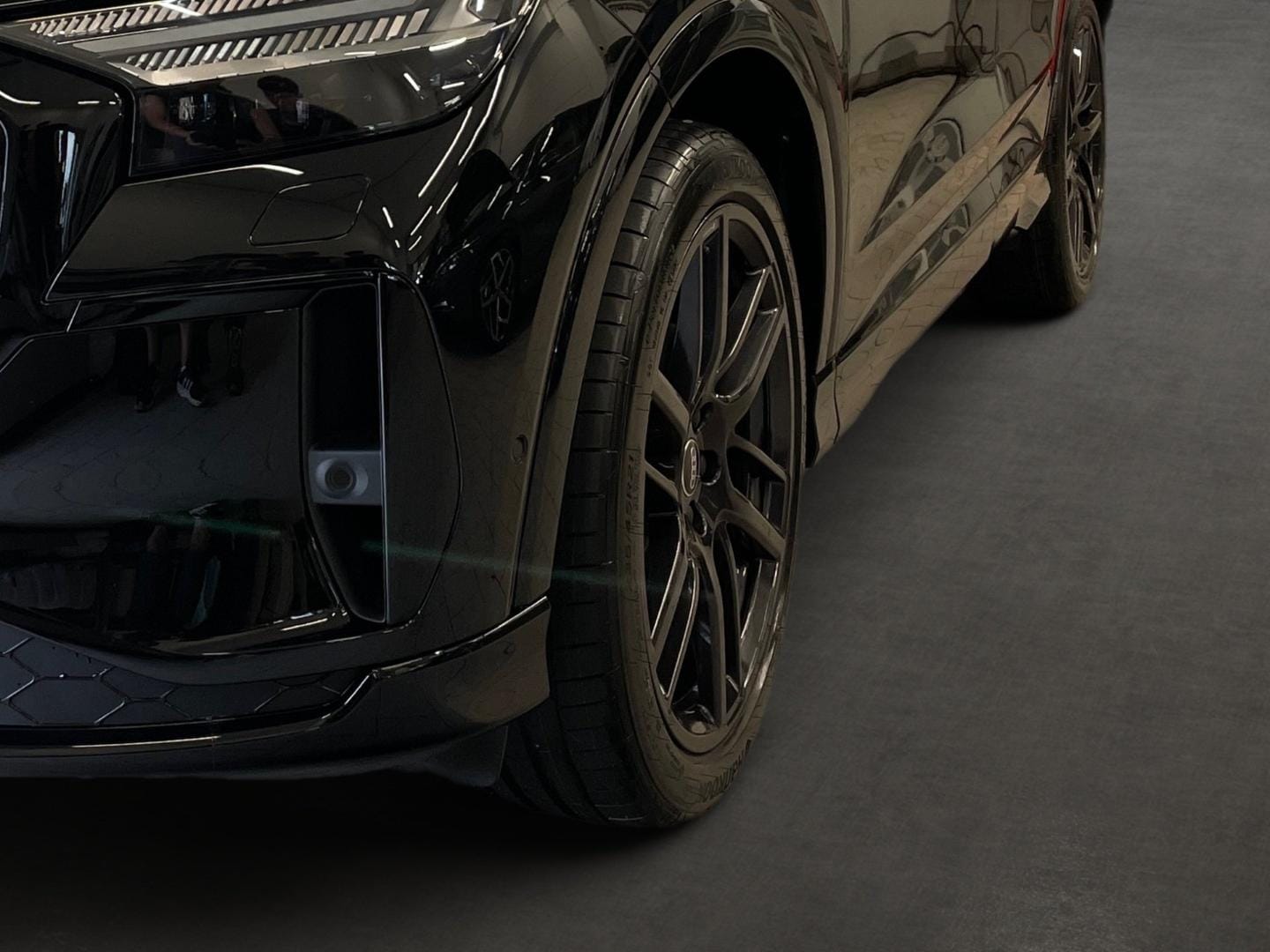Bild über Audi Q4 SUV e-tron e-tron quattro performance 250 kW - für weitere Informationen kontaktieren Sie den Audi Partner