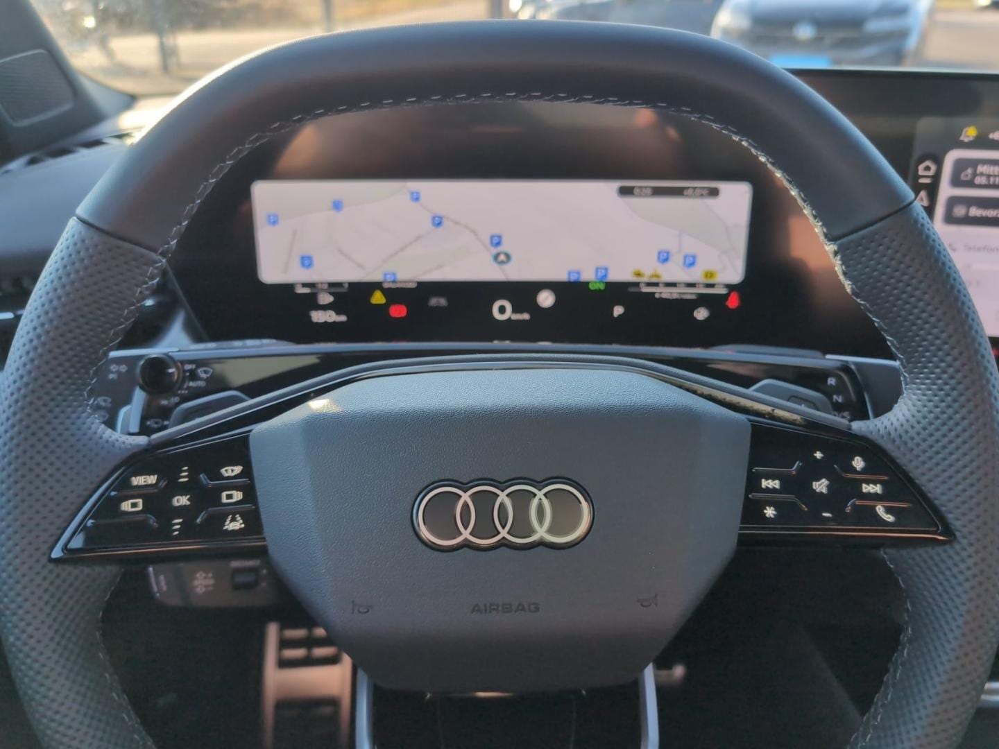Bild über Audi Q3 SUV TFSI quattro 150 kW S tronic - für weitere Informationen kontaktieren Sie den Audi Partner