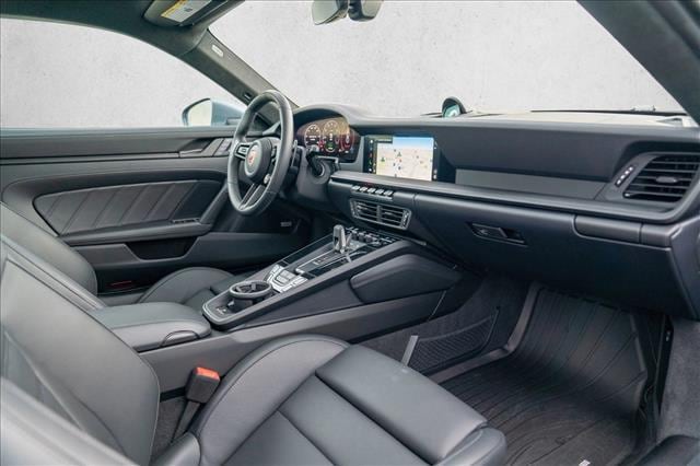 2026 Porsche 911 GTS - Photo 24