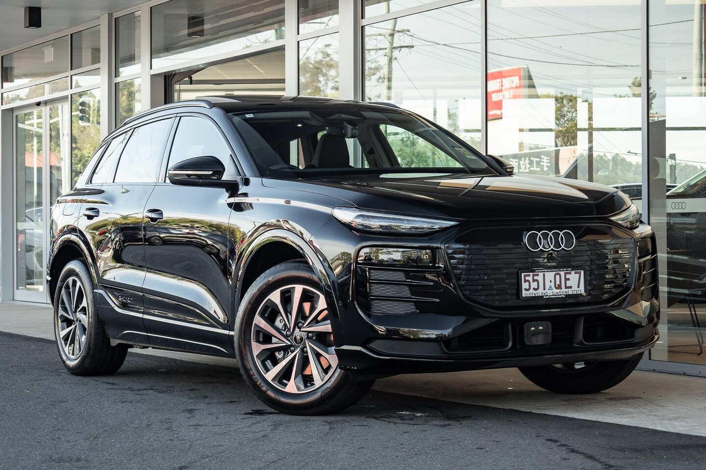 Image about Audi Q6 SUV e-tron e-tron