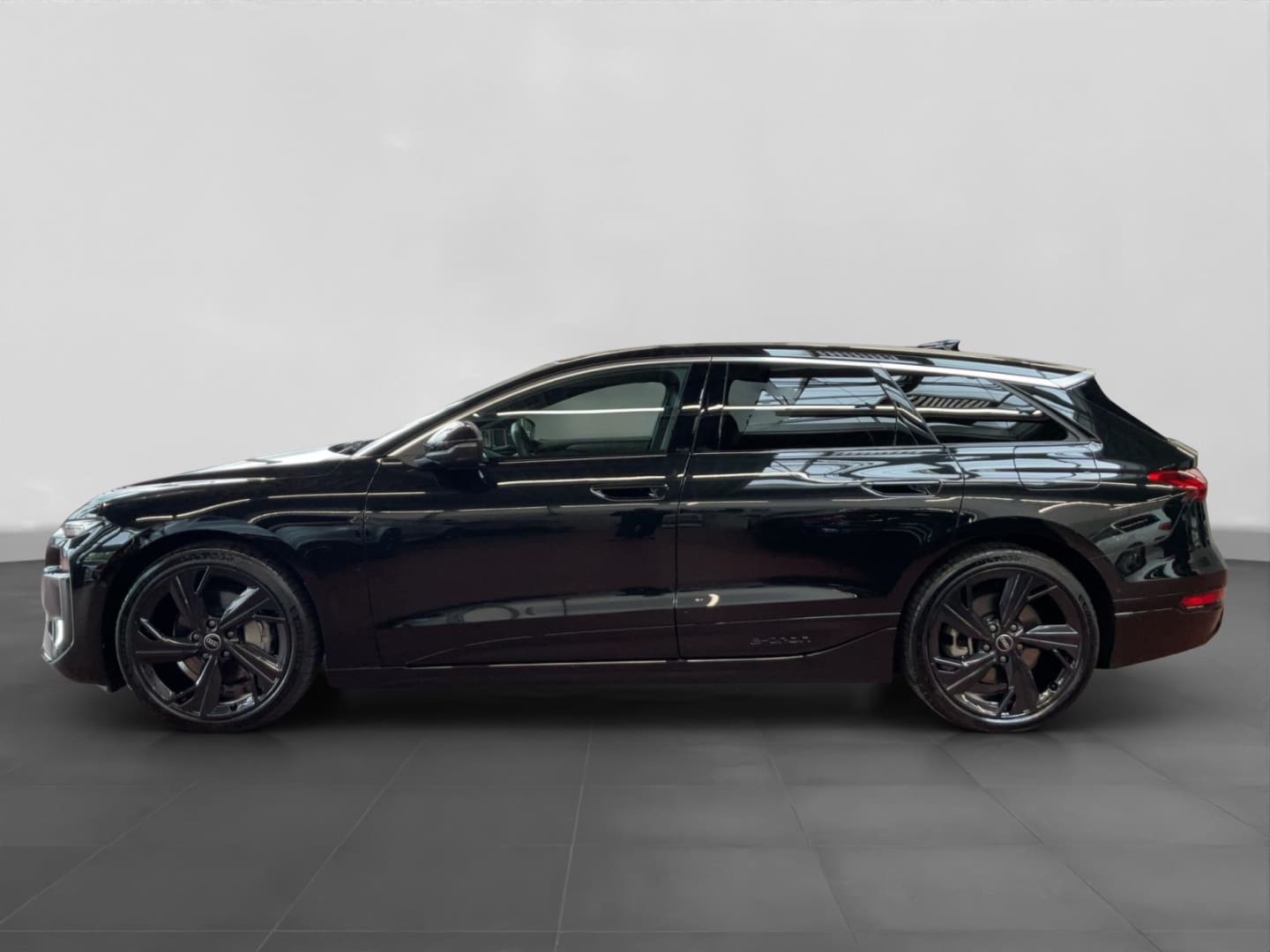 Bild über Audi A6 Avant e-tron e-tron quattro - für weitere Informationen kontaktieren Sie den Audi Partner